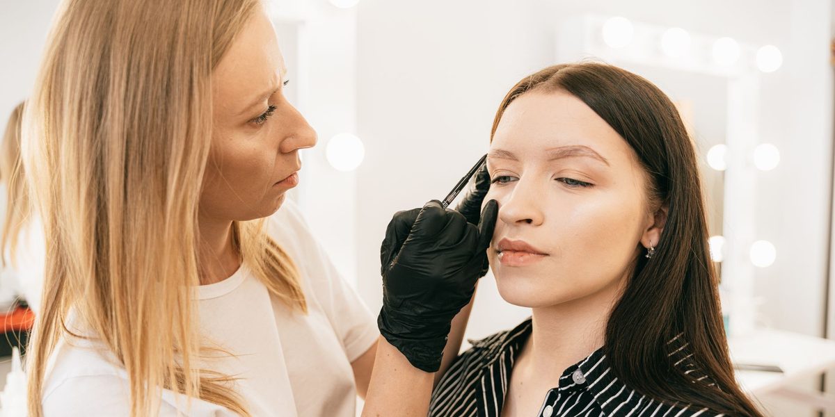 Simple At-Home Eyebrow Grooming Ideas for Polished Arches