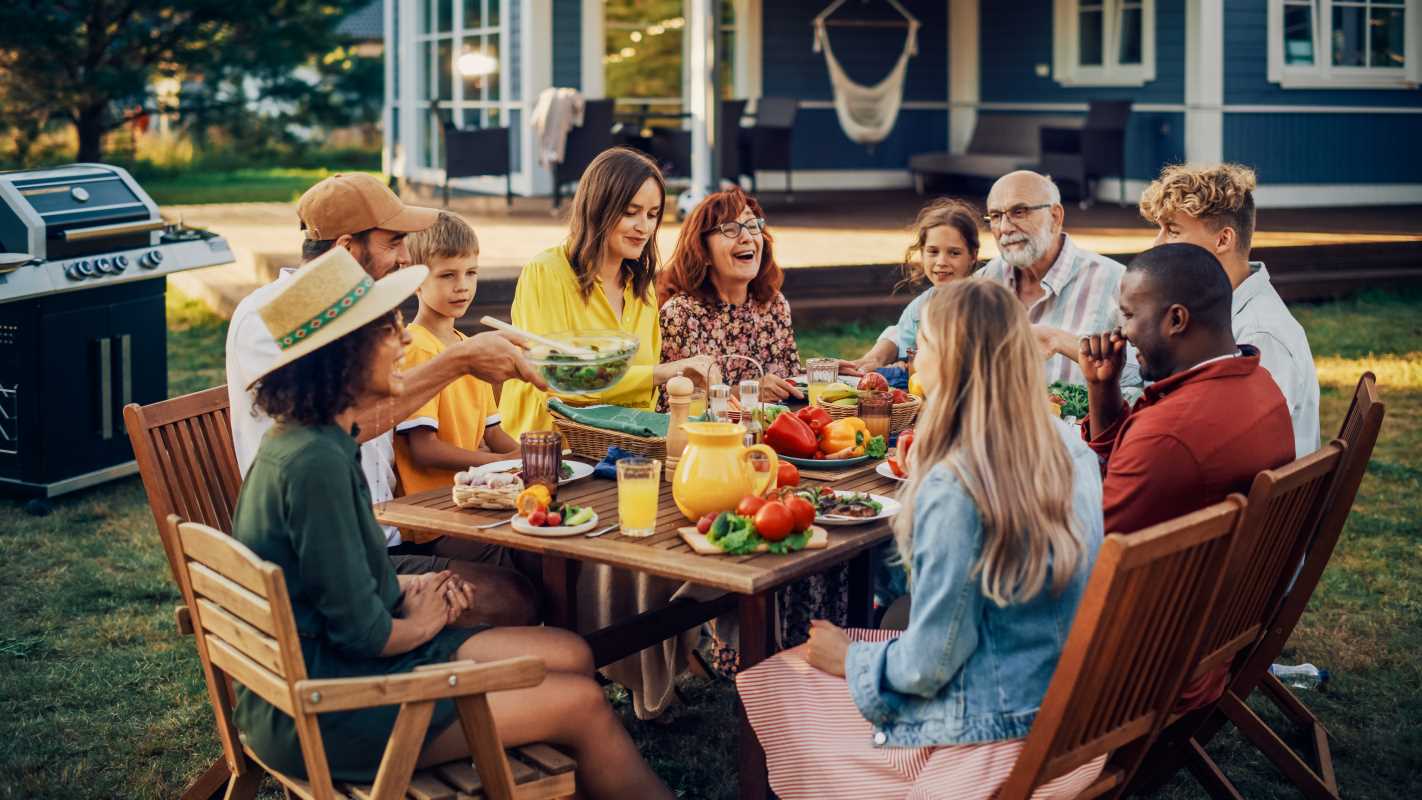 Designing the Ultimate Family-Friendly Backyard Oasis